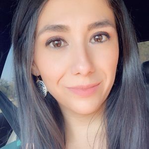 Meet your Posher, Jacqueline